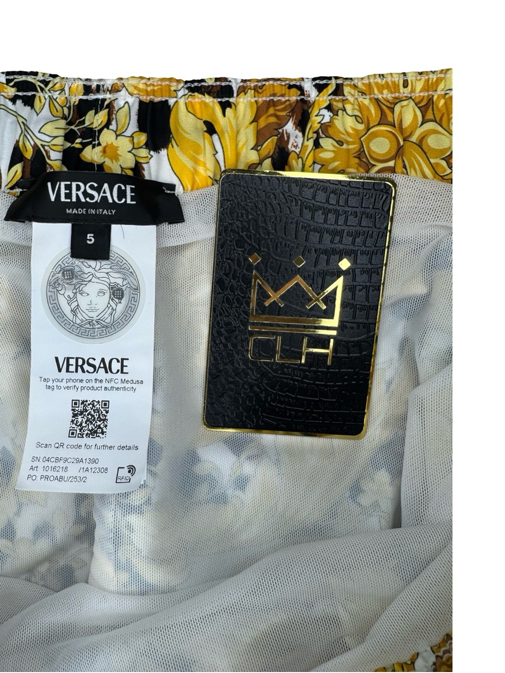 VERSACE SWIM SHORTS - Picture 3 of 4
